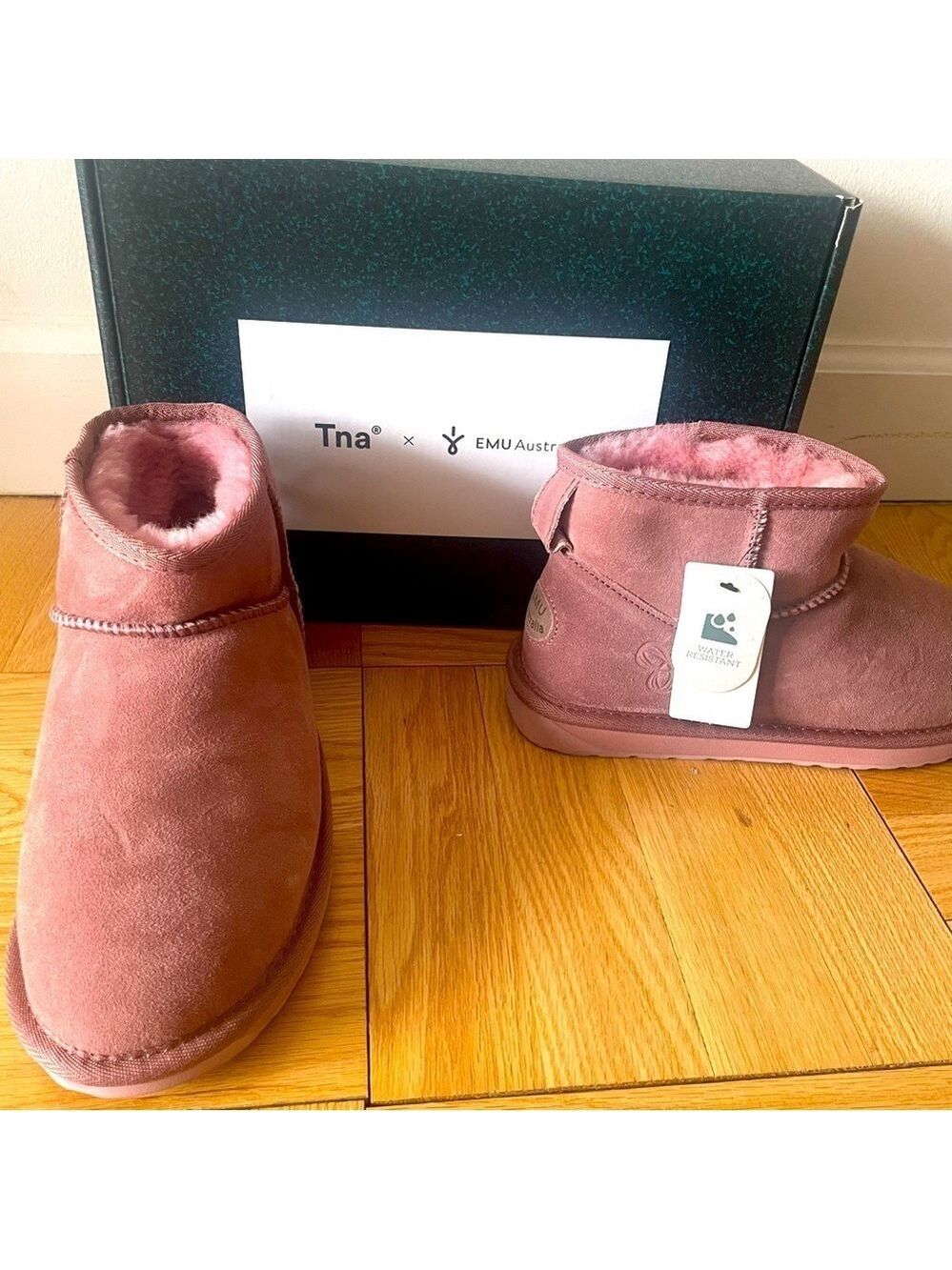 NIB TNAxEmu Australia Stinger Micro boots blush pink size 7 - Picture 1 of 9